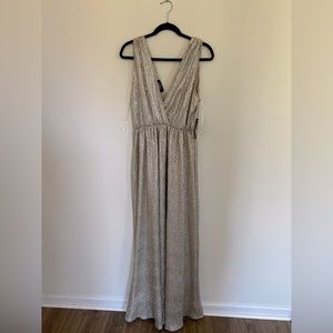 *Lulus Metallic Gold Gown*